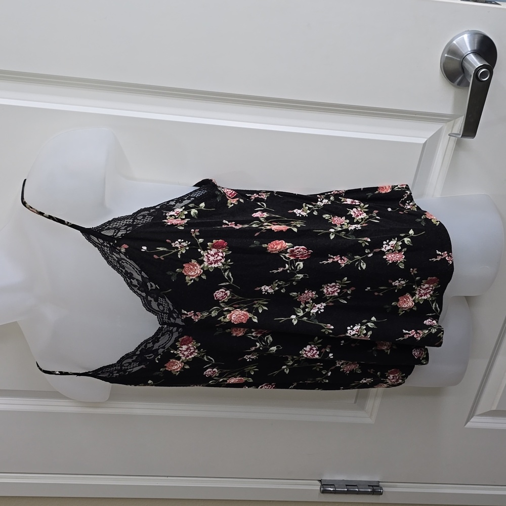 FOREVER 21 FLORAL TANK TOP‎ SIZE XL - Picture 3 of 8